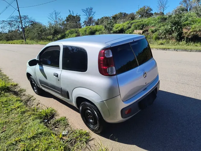 Fiat Uno Vivace 1.0 EVO Fire Flex 8V 3P 2013