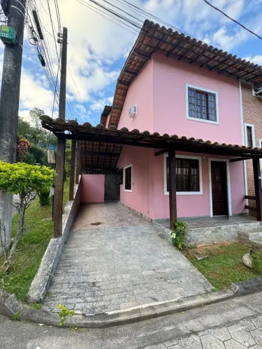 Casa em Condomínio com 02 Quartos em Várzea das Moças - Niterói/RJ.