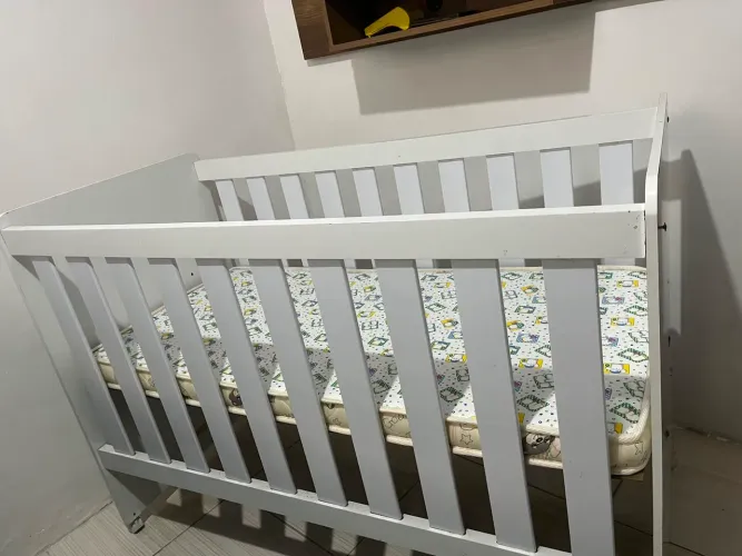 Berço com colchão