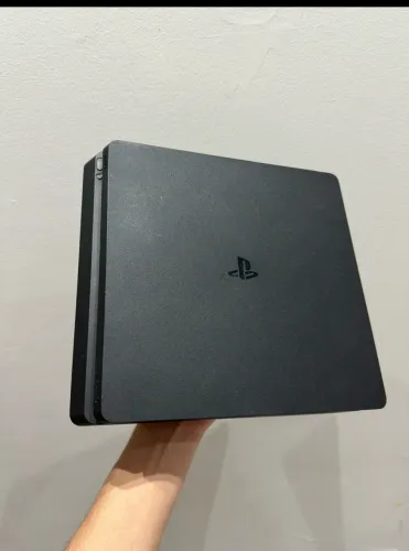 PS4 1TB em Perfeito Estado | Pouquíssimo Usado | Conservado