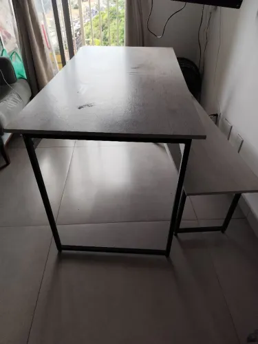 Mesa com banco
