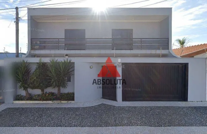Casa com 4 dormitórios para alugar, 310 m² por R$ 5.600/mês - Jardim São Francisco - Santa