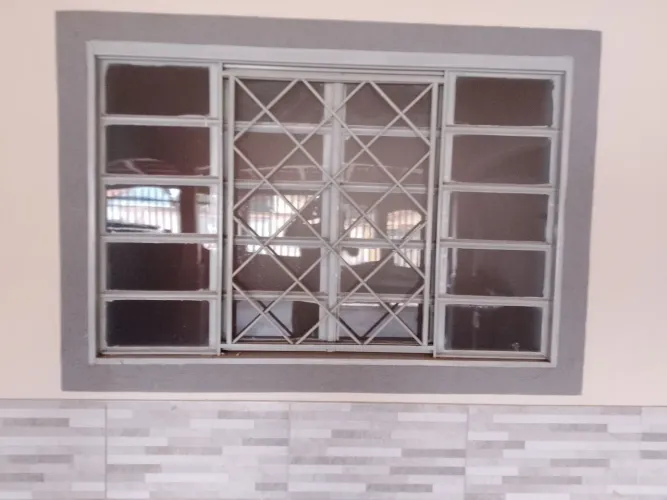 Janela de aço com vidro