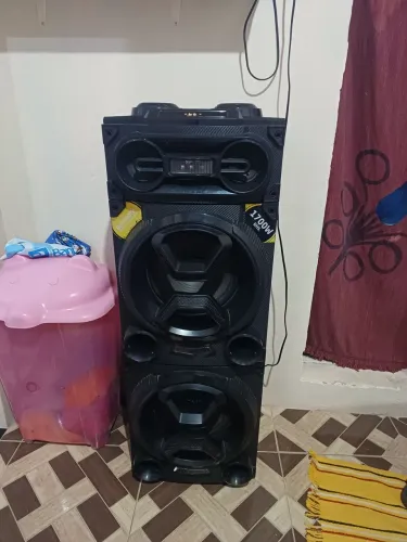 V CAIXA DE SOM R$800,00