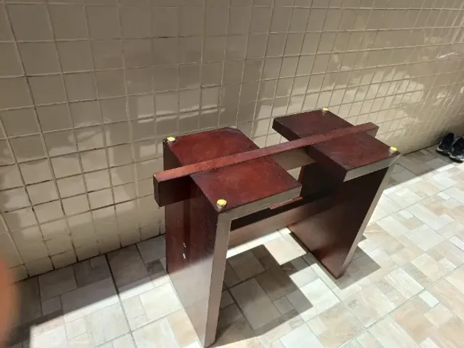 Base de Mesa em Madeira