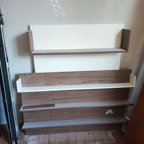 Painel de TV + Prateleira Decorativa