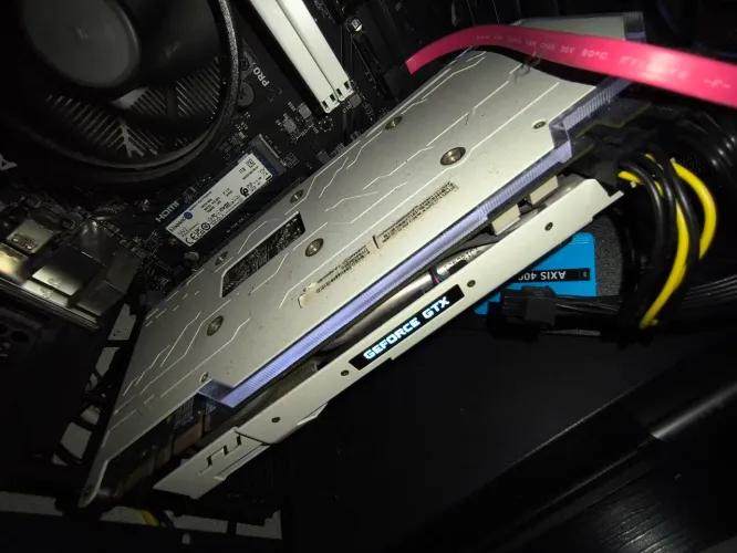GEFORCE GTX 1070 Ti 8GB