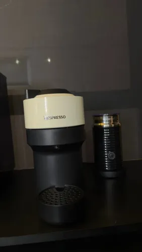 Nespresso Vertuo Next Branca + Aeroccino 3 | Impecável