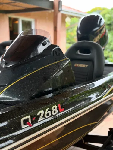 Barco bass boat