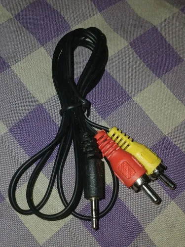 Cabo de Áudio P1 (2.5mm) para 2 RCA - Estéreo