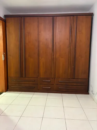 Guarda roupa colonial retrô antigo vintage madeira maciça