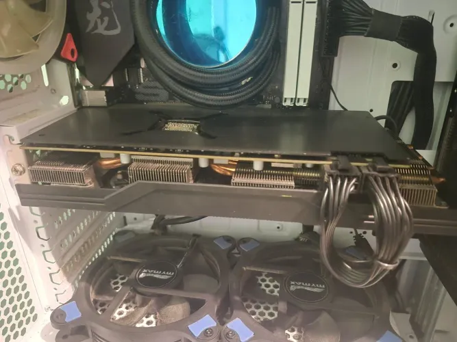 Placa de vídeo,  AMD RX 5700XT