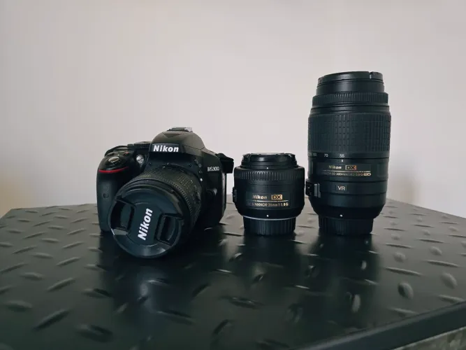 Câmera Nikon D5300 e lentes
