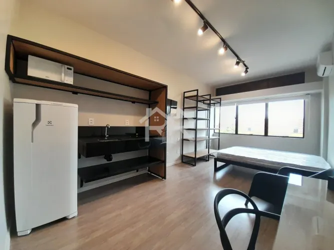 Apartamento lLoft 1 dormitório para alugar no bairro Santana em Porto Alegre