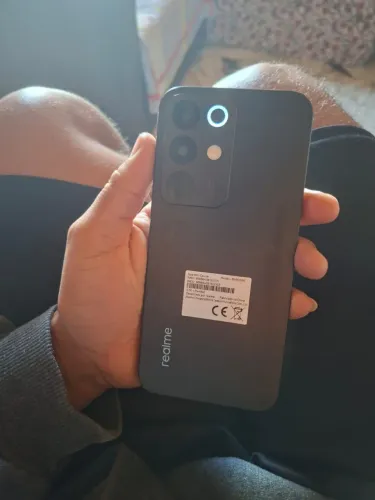 Realme C85