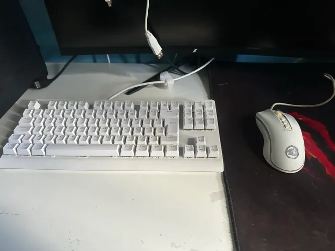 VENDO TECLADO E MOUSE REDRAGON