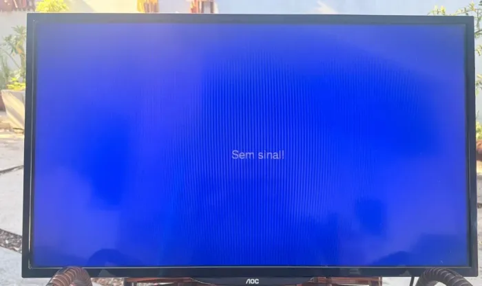 Vende-se TV 32 Polegadas Novinha, em excelente estado de Conservação 