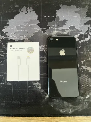 iPhone 8 preto 64 gb