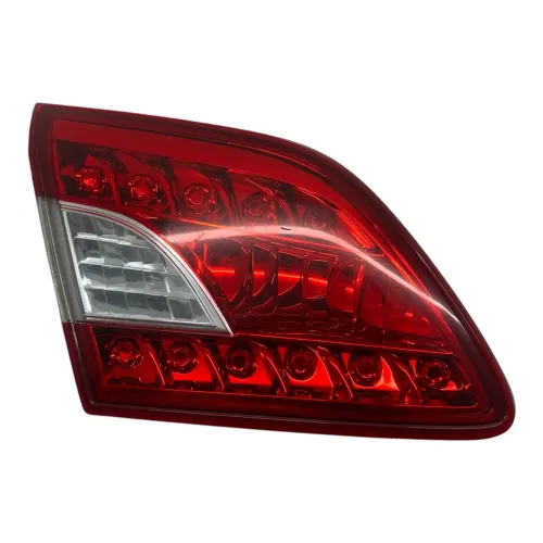 LANTERNA ESQUERDA TAMPA MALA NISSAN SENTRA 2013 A 2016