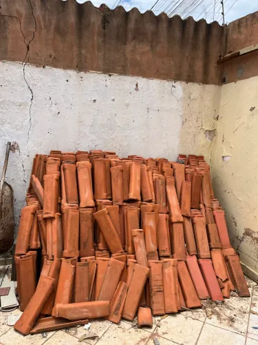 Telha cerâmica colonial 