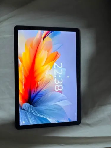 Tablet Lenovo + carregador original + caneta touch na caixinha