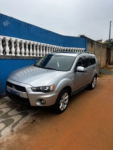 Mitsubishi Outlander 2.0 16V 160cv Aut. 2012