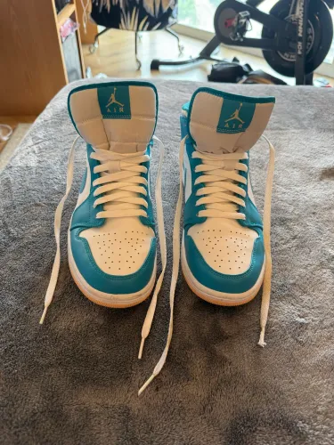 Nike Air Jordan 1 Mid Azul/Branco Original - Tam 42