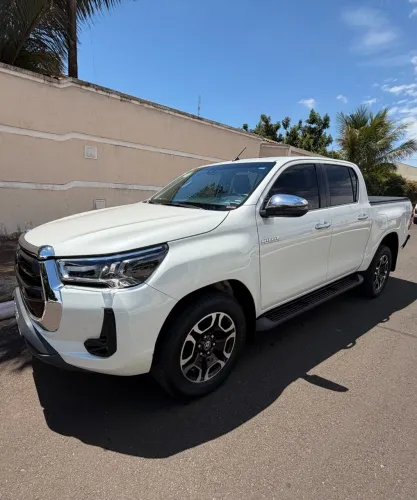 Toyota Hilux CD SRX 4X4 2.8 TDI 16V Diesel Aut. 2021
