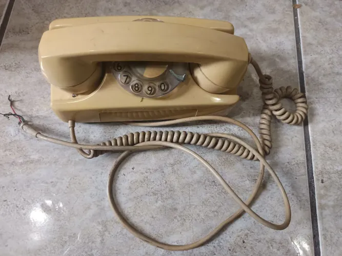 Lindo Telefone Vintage GTE Starlite "Tijolinho"