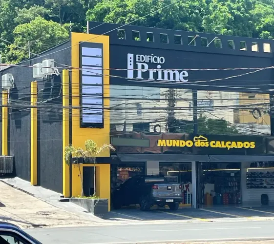 Imóvel para aluguel possui 207 metros quadrados em Bandeirantes - Cuiabá - MT