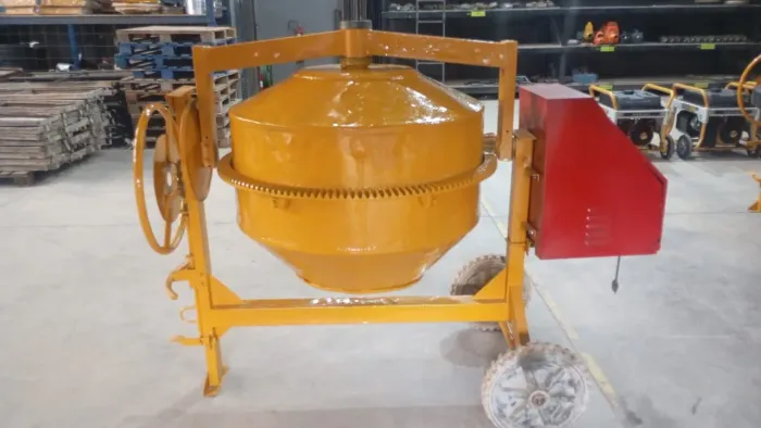 Betoneira SemiNova Menegotti Rental 400L (Revisada)
