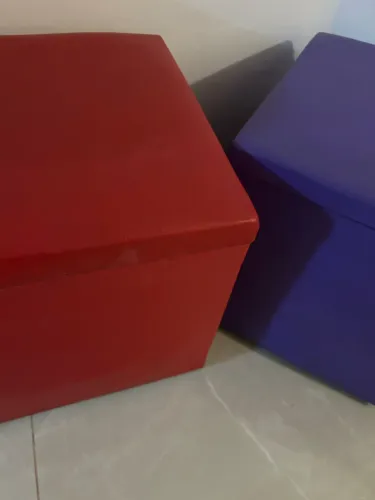 3 unidades Puffs Baú