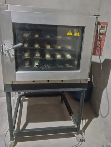 Vendo forno turbo a gás 5 esteiras Twister ?