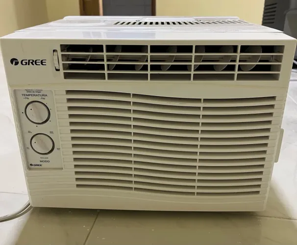 Ar-condicionado de Janela 7000 BTUs (muito novo)