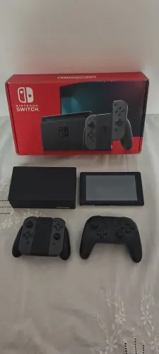 Nintendo Switch + Pro controller