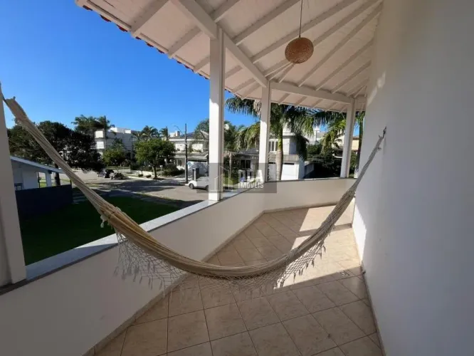 Casa para locação anual em Jurerê Internacional