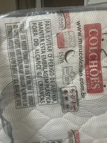 Vendo colchão de solteiro 