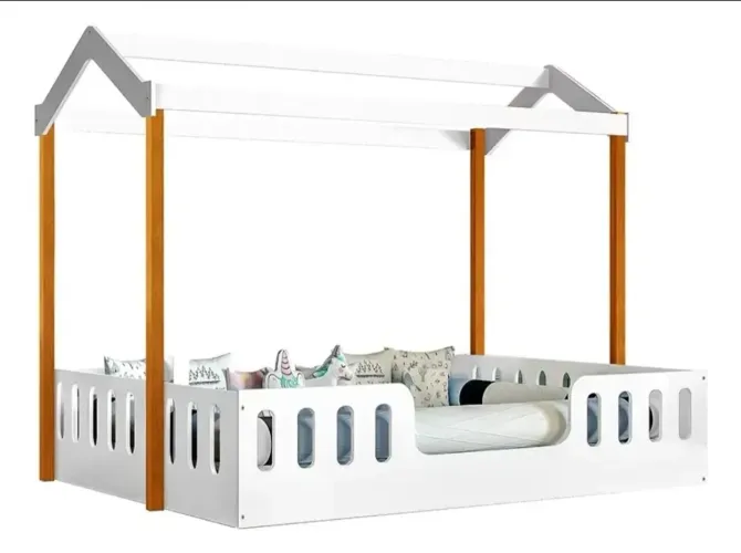 Cama casal casinha montessoriana com colchão