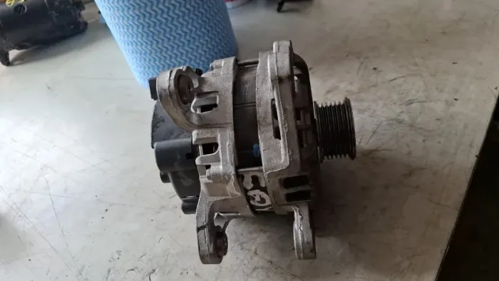 Alternador saveiro 2020-2033 1.6 14v (Cod: 04C 903 023 G)