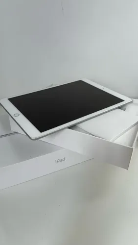 iPad 8 32GB - excelente estado 