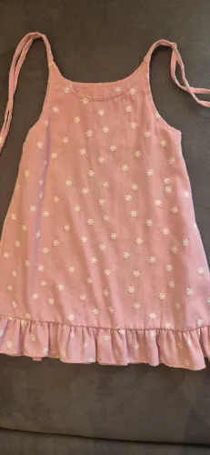Vários vestidos 4/5 anos