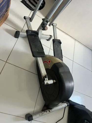 Bicicleta ergométrica 2 no preço de uma