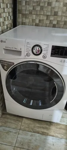 Vendo duas máquinas de lavar com varias