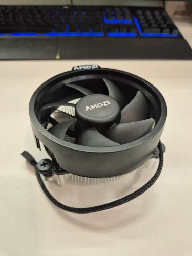 Cooler amd wraith stealth AM4 + caixa 