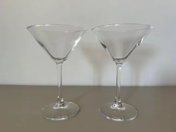 Conjunto de 2 Taças Martini 250mL Vidro Incolor Nadir