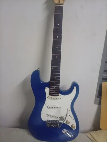 Guitarra luthier P/upgrades