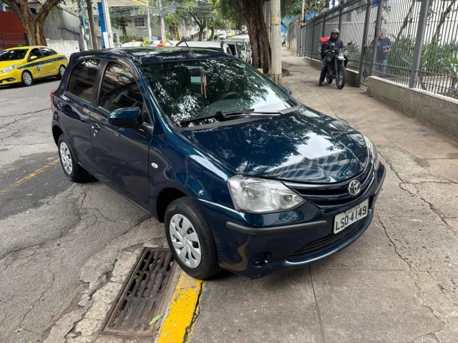 Toyota Etios XS 1.5 Flex 16V 5P Aut. 2017