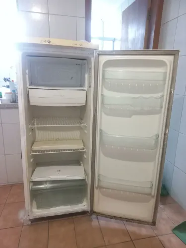 Geladeira Electrolux 110v