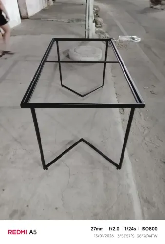 BASES PARA MESA E MÓVEIS INDUSTRIAIS.