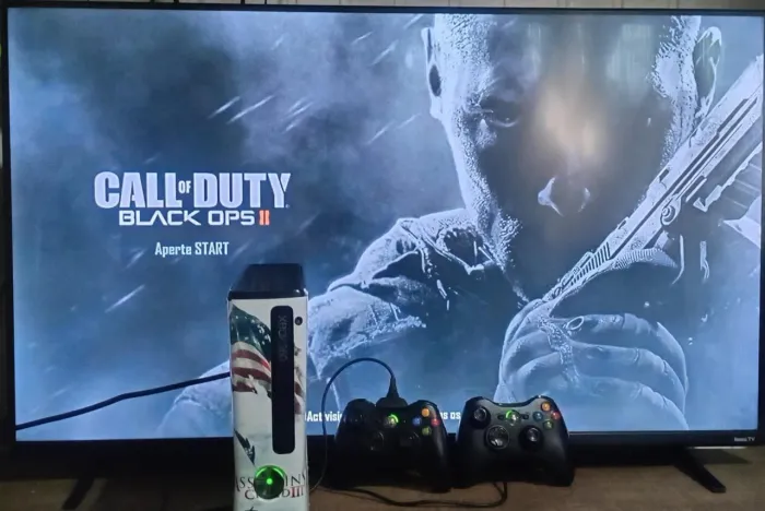 Vendo Xbox Slim edição especial Assassinos Creed lll